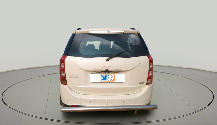 2012 Mahindra XUV500 W8, Diesel, Manual, 2,03,902 km, exterior