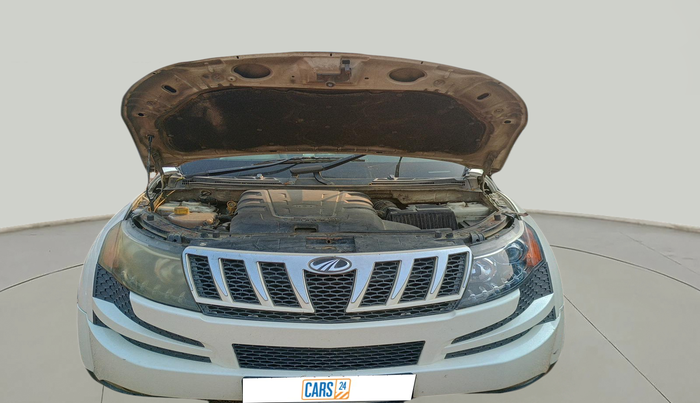 2012 Mahindra XUV500 W8, Diesel, Manual, 2,03,902 km, exterior