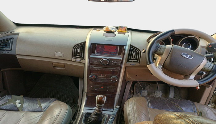 2012 Mahindra XUV500 W8, Diesel, Manual, 2,03,902 km, interior