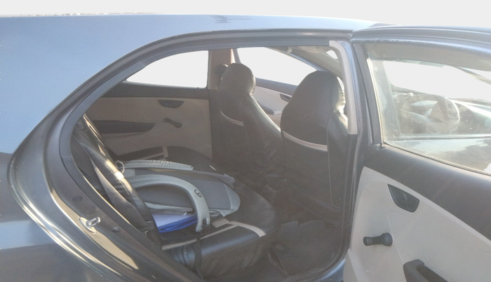 2014 Hyundai Eon ERA + LPG, Petrol, Manual, 1,52,631 km, interior