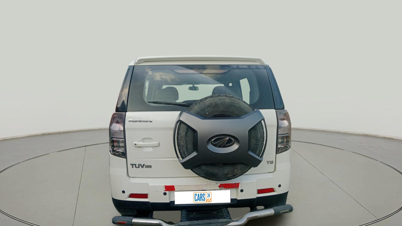 2020 Mahindra TUV300 T10, Diesel, Manual, 76,500 km, exterior
