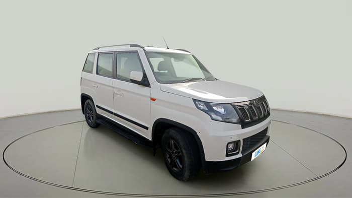 2020 Mahindra TUV300 T10, Diesel, Manual, 76,500 km, exterior