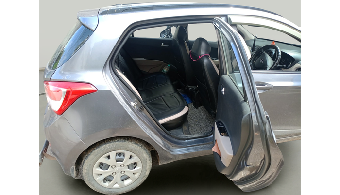 2015 Hyundai Grand i10 SPORTZ 1.1 CRDI, Diesel, Manual, 91,246 km, interior