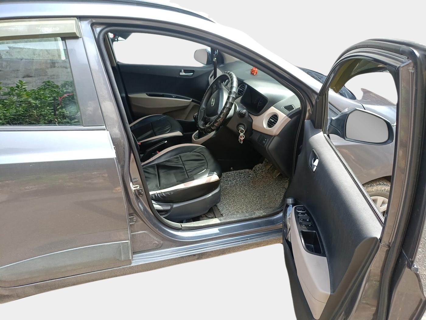 2015 Hyundai Grand i10 SPORTZ 1.1 CRDI, Diesel, Manual, 91,246 km, interior