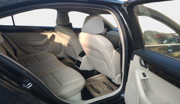 2014 Skoda Octavia AMBITION 2.0 TDI AT, Diesel, Automatic, 82,942 km, interior