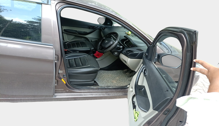 2020 Tata Tiago XE DIESEL, Diesel, Manual, 1,16,748 km, interior