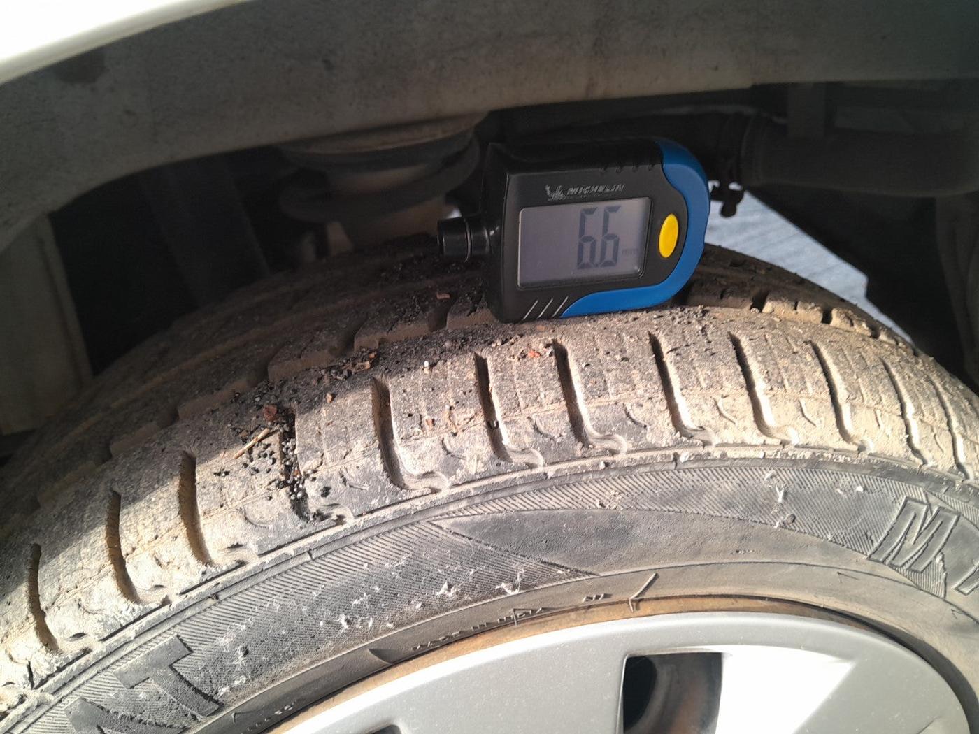 2014 Maruti Alto K10 VXI AMT, Petrol, Automatic, 55,794 km, tyre