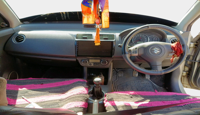 2011 Maruti Swift ZXI, Petrol, Manual, 1,62,141 km, interior