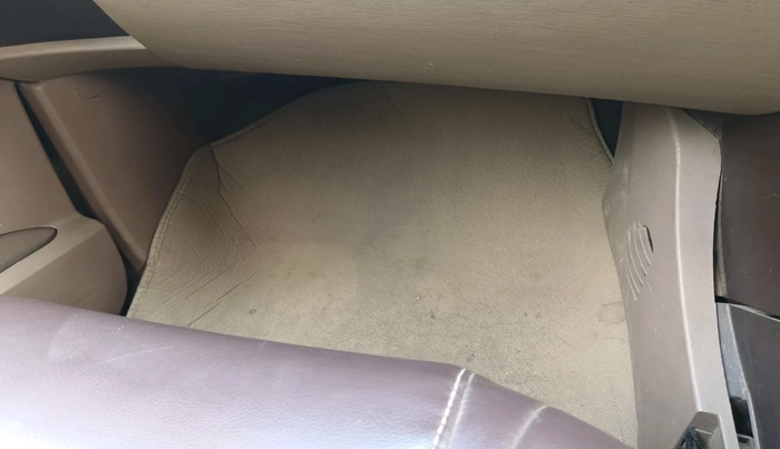 2014 Mahindra XUV500 W6, Diesel, Manual, 1,03,890 km, interior