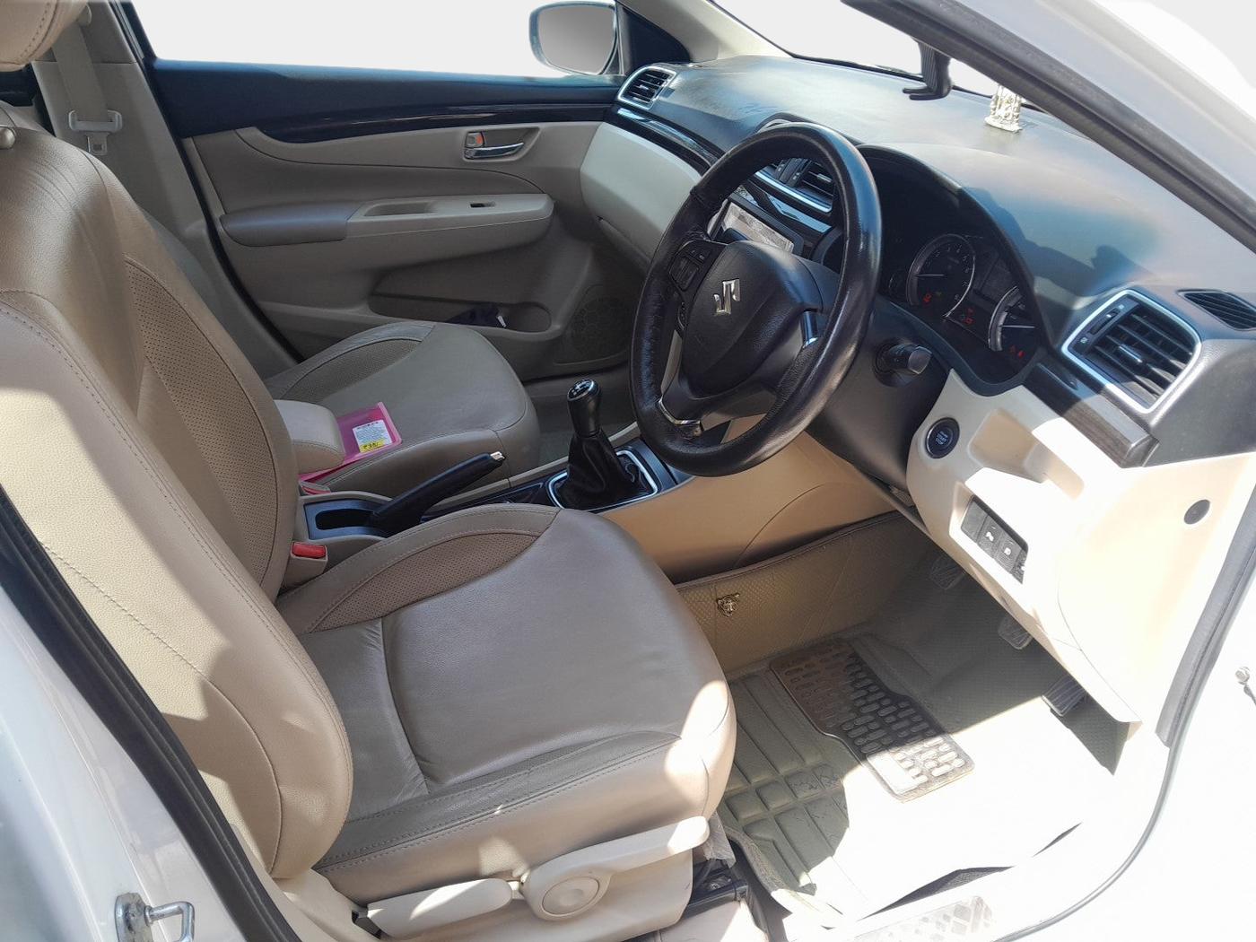 2017 Maruti Ciaz ALPHA 1.4 PETROL, Petrol, Manual, 39,179 km, interior