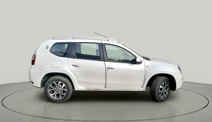 2014 Nissan Terrano XV D THP PREMIUM 110 PS, Diesel, Manual, 1,64,523 km, exterior