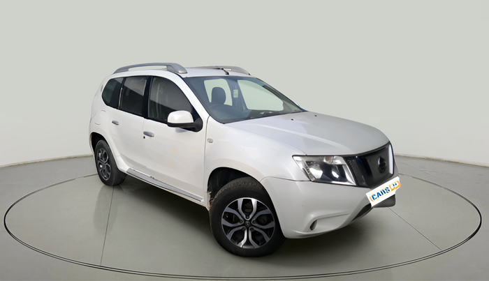 2014 Nissan Terrano XV D THP PREMIUM 110 PS, Diesel, Manual, 1,64,523 km, exterior