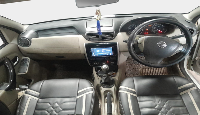 2014 Nissan Terrano XV D THP PREMIUM 110 PS, Diesel, Manual, 1,64,523 km, interior