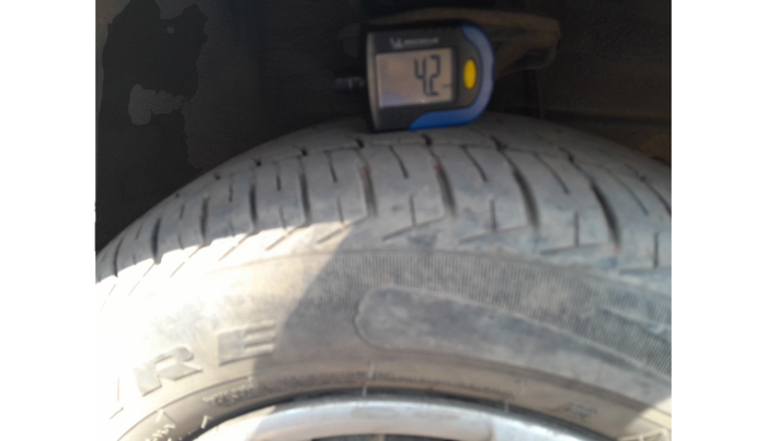 2011 Hyundai Accent GLE, Petrol, Manual, 1,30,180 km, tyre