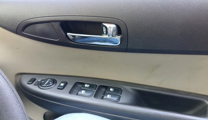 2012 Hyundai i20 MAGNA 1.2, Petrol, Manual, 69,219 km, interior