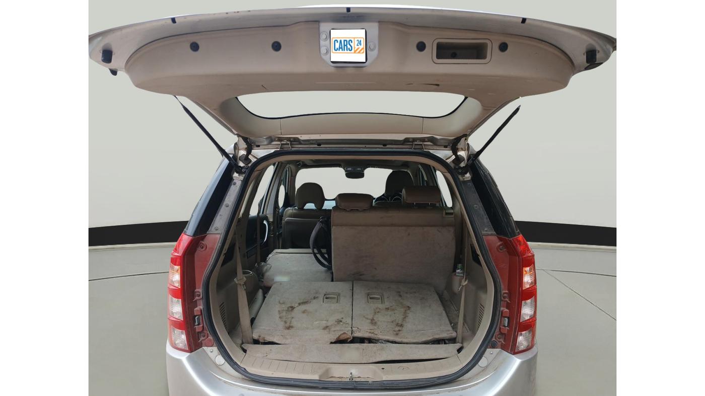 2016 Mahindra XUV500 W10, Diesel, Manual, 1,05,000 km, exterior