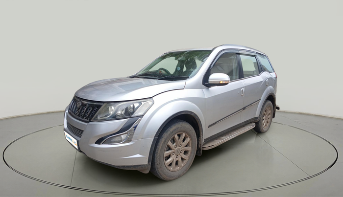 2016 Mahindra XUV500 W10, Diesel, Manual, 1,03,798 km, exterior
