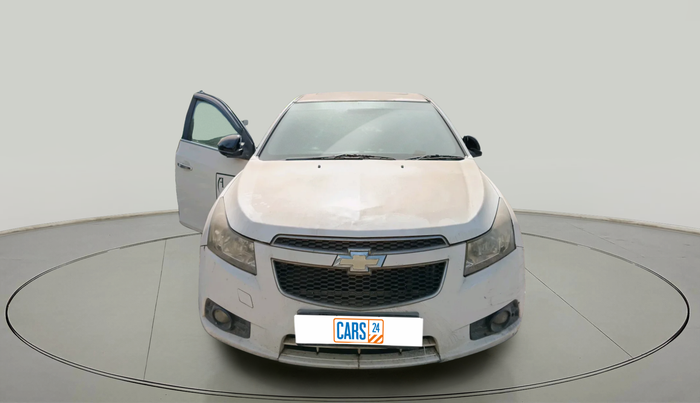 2010 Chevrolet Cruze LTZ, Diesel, Manual, 1,10,120 km, exterior