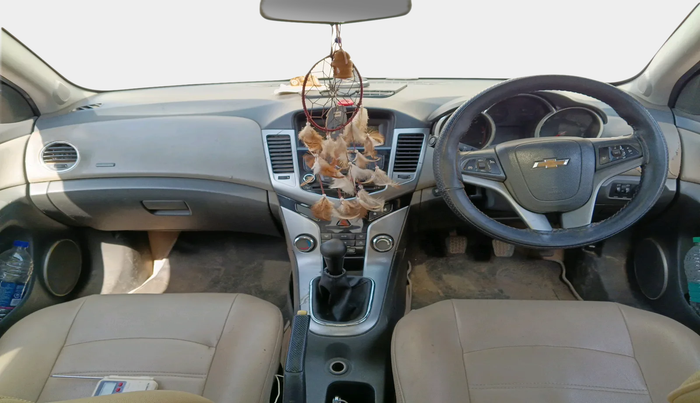 2010 Chevrolet Cruze LTZ, Diesel, Manual, 1,10,120 km, interior