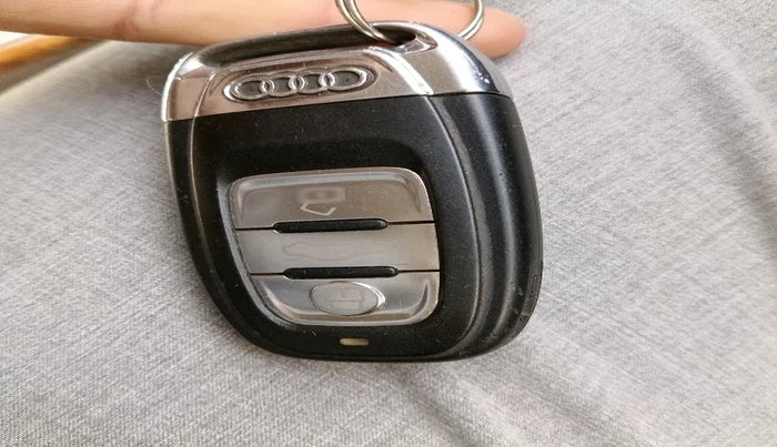 2013 Audi A6 2.0 TDI PREMIUM, Diesel, Automatic, 1,04,429 km, interior