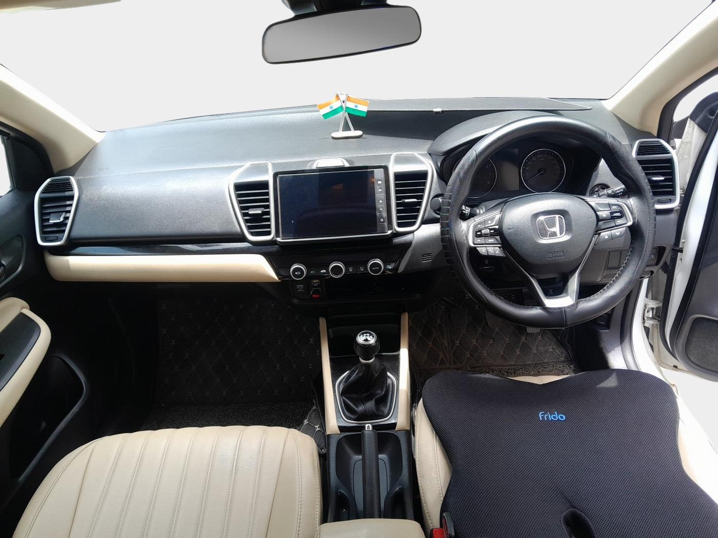 2023 Honda City 1.5L I-VTEC VX, Petrol, Manual, 32,792 km, interior