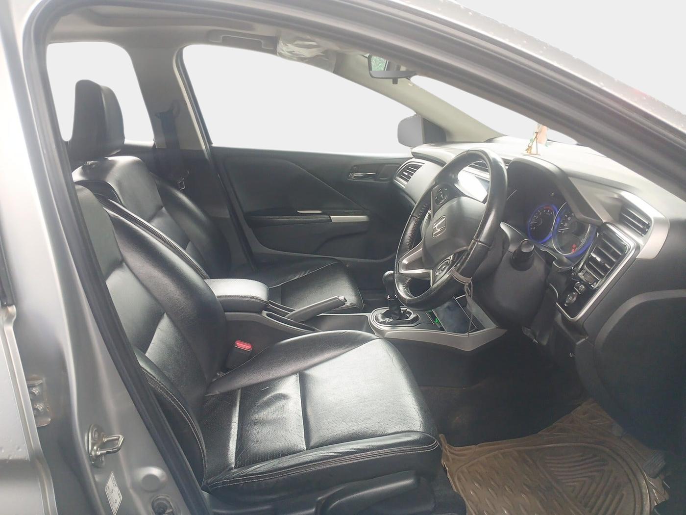 2016 Honda City 1.5L I-DTEC VX, Diesel, Manual, 74,156 km, interior
