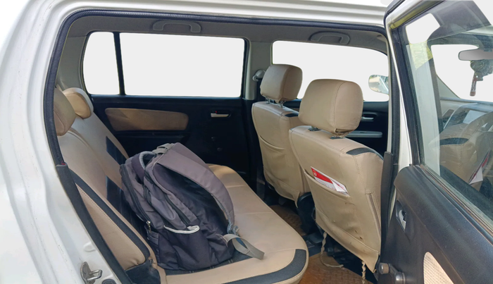 2017 Maruti Wagon R 1.0 LXI CNG, Petrol, Manual, 1,39,738 km, interior