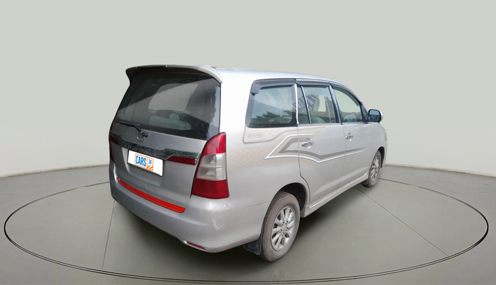 2013 Toyota Innova 2.5 VX 7 STR, Diesel, Manual, 2,07,670 km, exterior