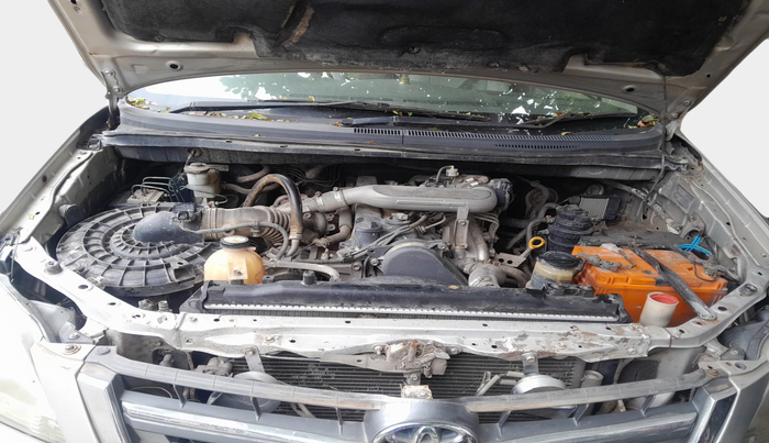 2013 Toyota Innova 2.5 VX 7 STR, Diesel, Manual, 2,07,670 km, exterior