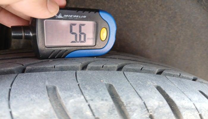 2016 Maruti Swift Dzire VDI, Diesel, Manual, 2,38,170 km, tyre