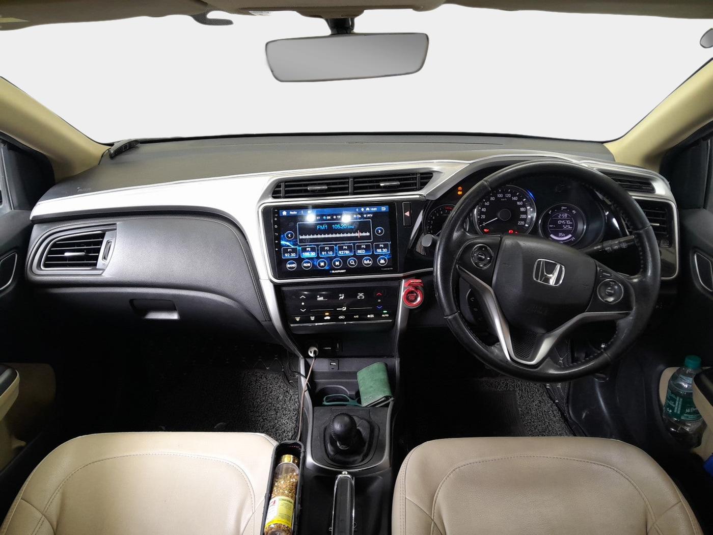 2017 Honda City 1.5L I-VTEC VX, Petrol, Manual, 1,04,571 km, interior