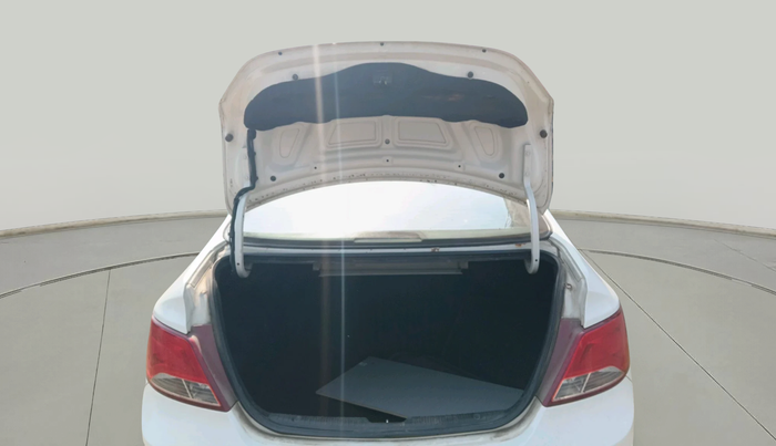 2015 Hyundai Verna FLUIDIC 1.6 CRDI S 4S, Diesel, Manual, 1,18,650 km, exterior