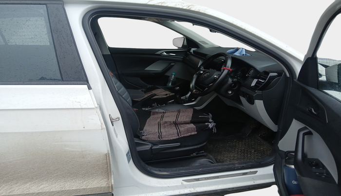 2023 Skoda KUSHAQ AMBITION 1.0L TSI MT, Petrol, Manual, 28,750 km, interior