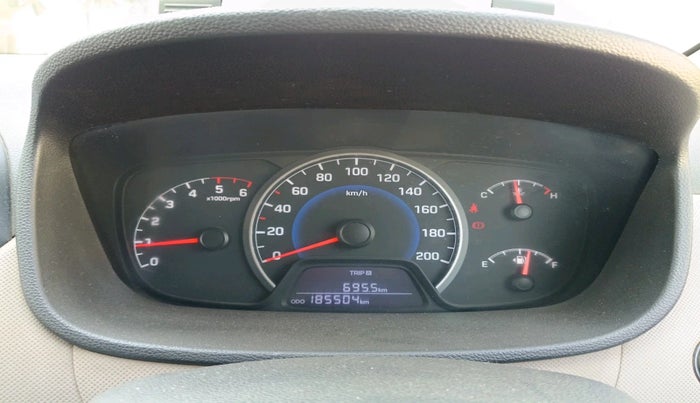 2013 Hyundai Grand i10 SPORTZ 1.1 CRDI, Diesel, Manual, 1,87,000 km, interior