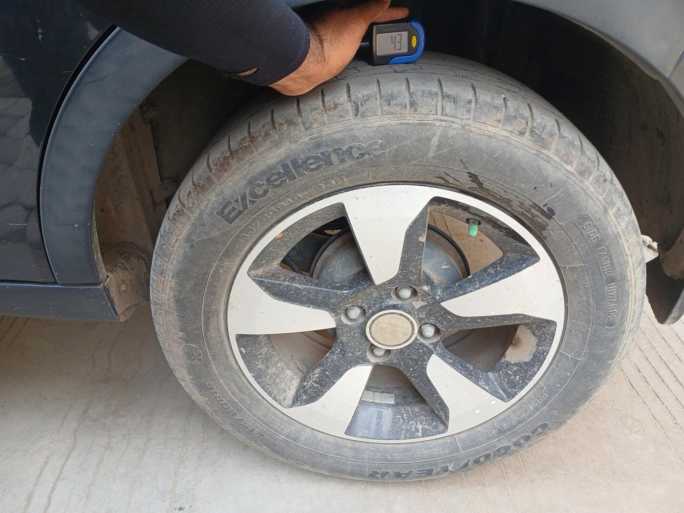 2019 Tata NEXON XZ PLUS DIESEL, Diesel, Manual, 46,942 km, tyre