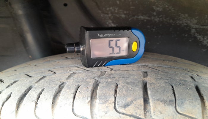 2020 Hyundai VENUE SX 1.4 CRDI, Diesel, Manual, 1,19,751 km, tyre