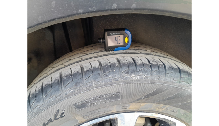 2020 Maruti S Cross ZETA 1.5, Petrol, Manual, 42,133 km, tyre