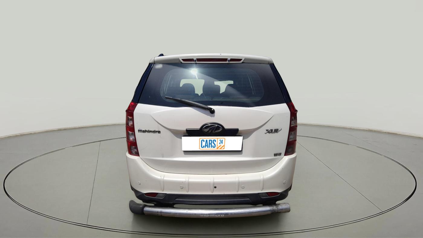 2015 Mahindra XUV500 W8, Diesel, Manual, 1,29,695 km, exterior