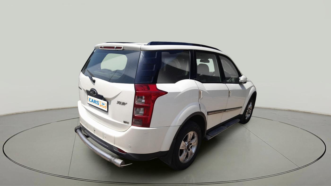 2015 Mahindra XUV500 W8, Diesel, Manual, 1,29,695 km, exterior