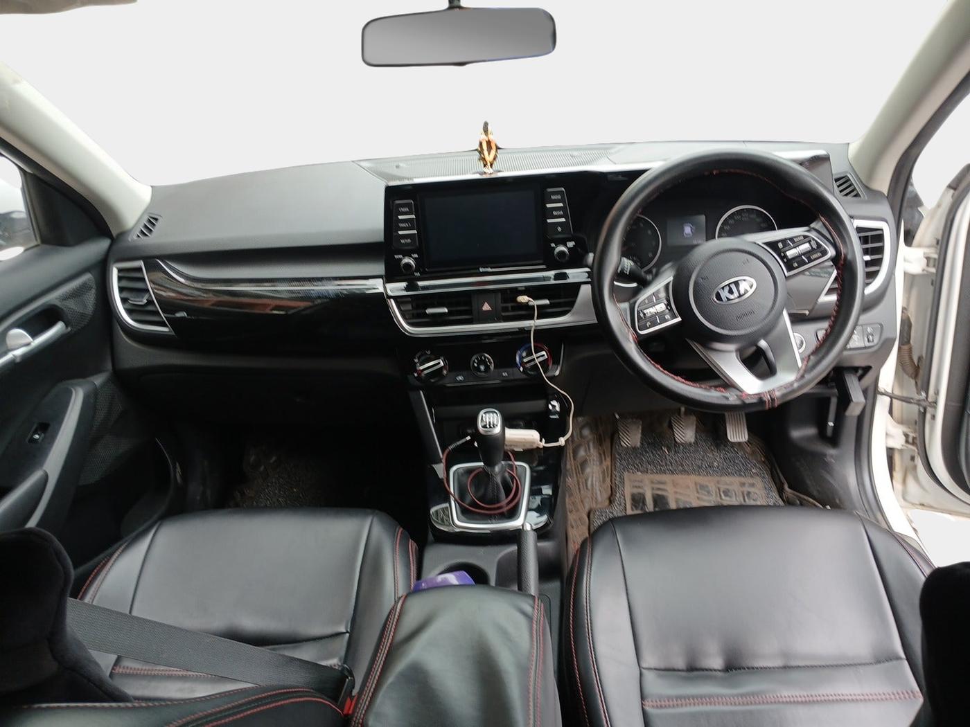 2021 KIA SELTOS HTK PLUS 1.5, Petrol, Manual, 19,188 km, interior