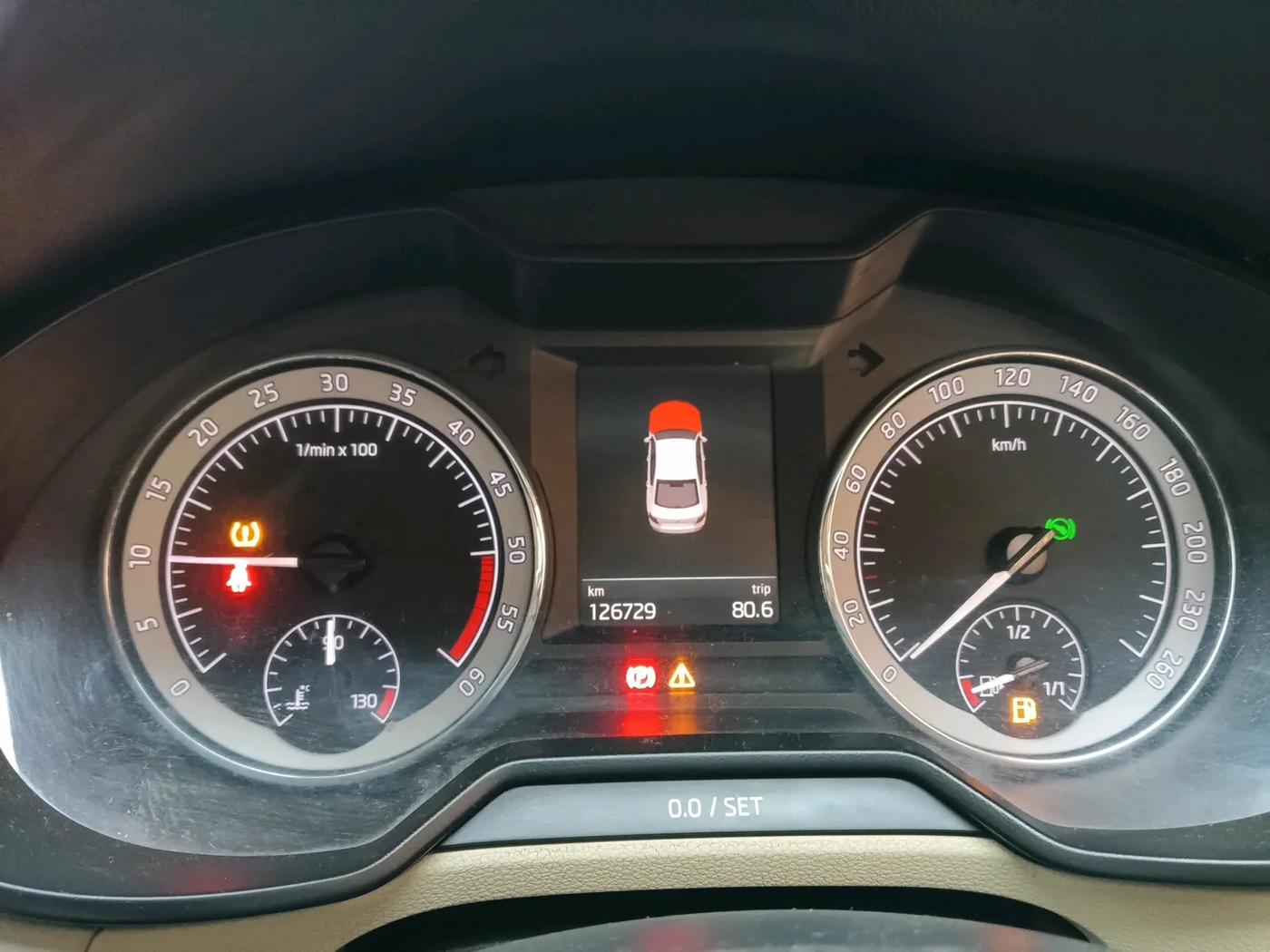 2017 Skoda Octavia 2.0 TDI L&K AT, Diesel, Automatic, 1,26,729 km, interior