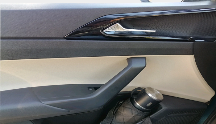 2022 Skoda SLAVIA STYLE 1.0L TSI MT, Petrol, Manual, 27,803 km, interior