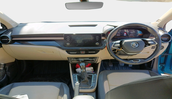 2022 Skoda SLAVIA STYLE 1.0L TSI MT, Petrol, Manual, 27,803 km, interior