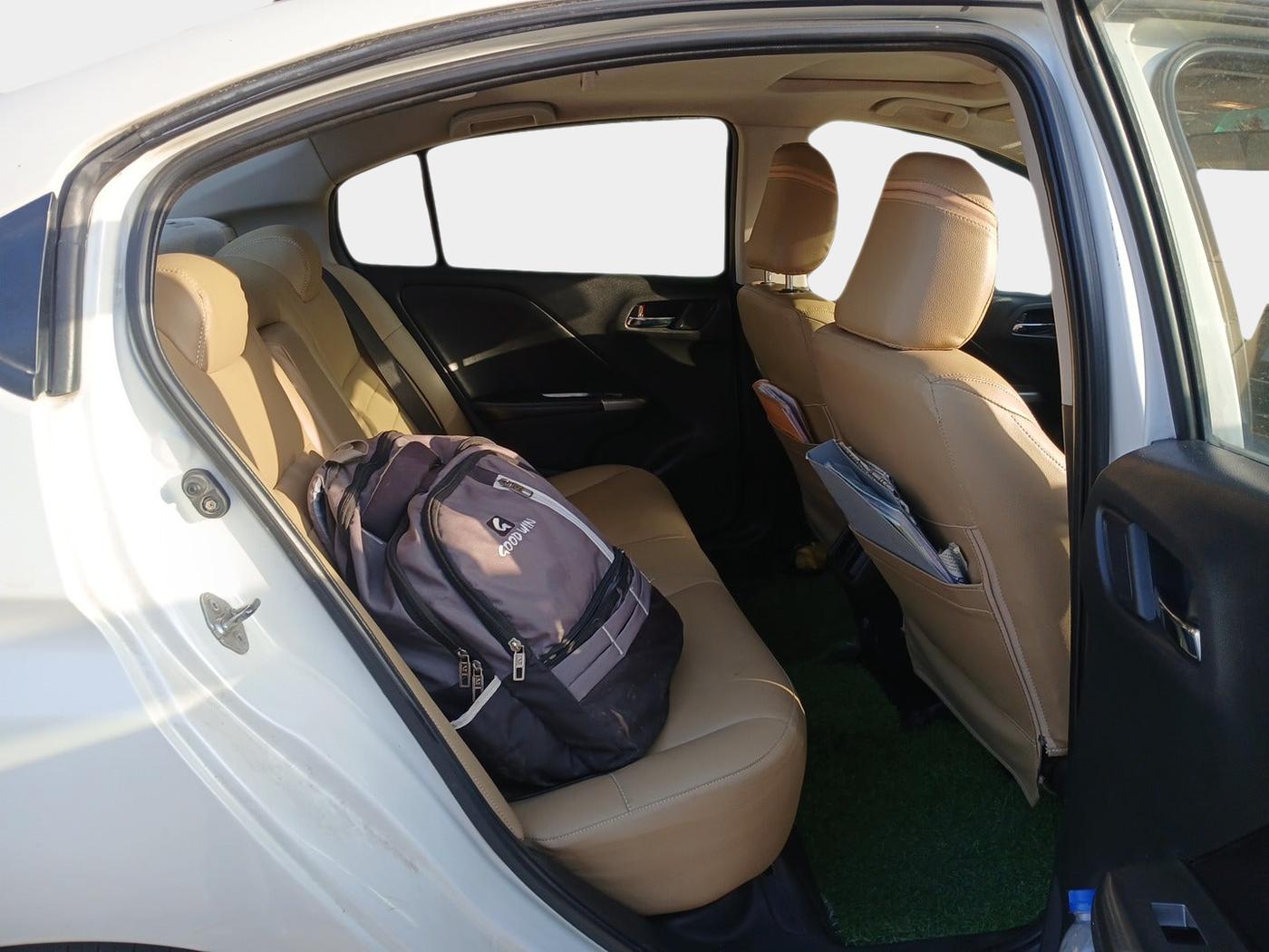 2016 Honda City 1.5L I-VTEC VX (O) MT, Petrol, Manual, 1,40,000 km, interior