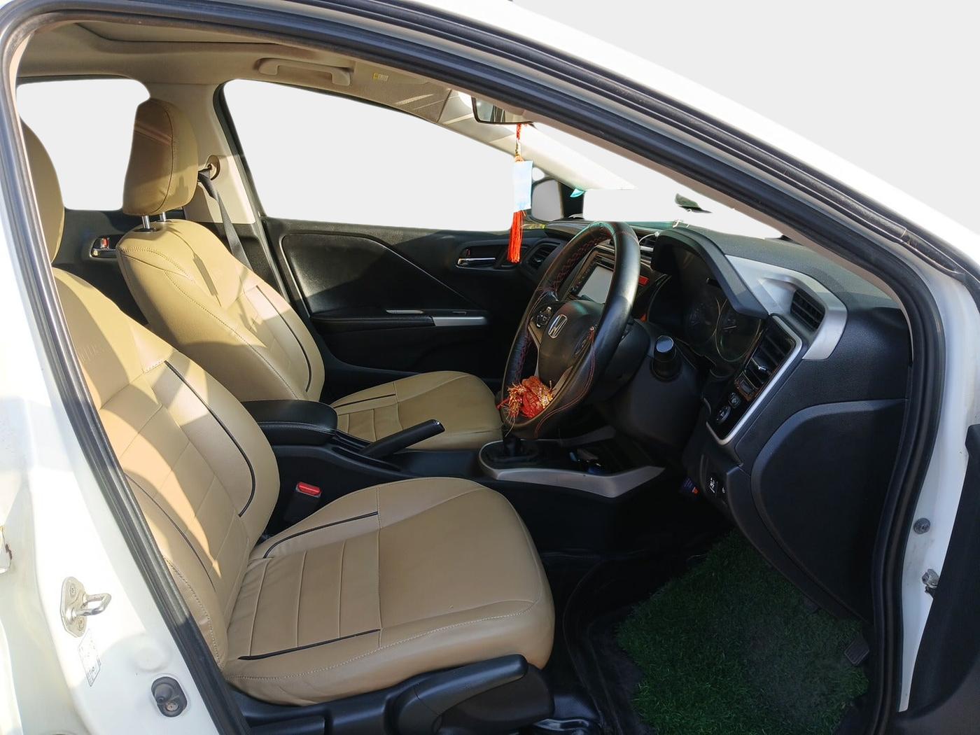 2016 Honda City 1.5L I-VTEC VX (O) MT, Petrol, Manual, 1,40,000 km, interior