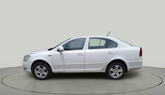 2012 Skoda Laura L&K 2.0 TDI AT, Diesel, Automatic, 1,48,058 km, exterior