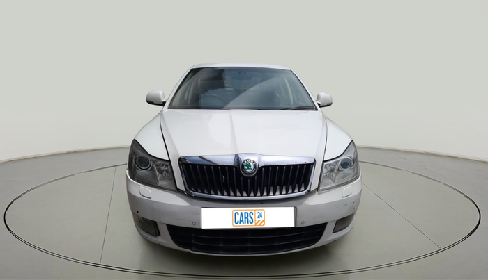 2012 Skoda Laura L&K 2.0 TDI AT, Diesel, Automatic, 1,48,058 km, exterior