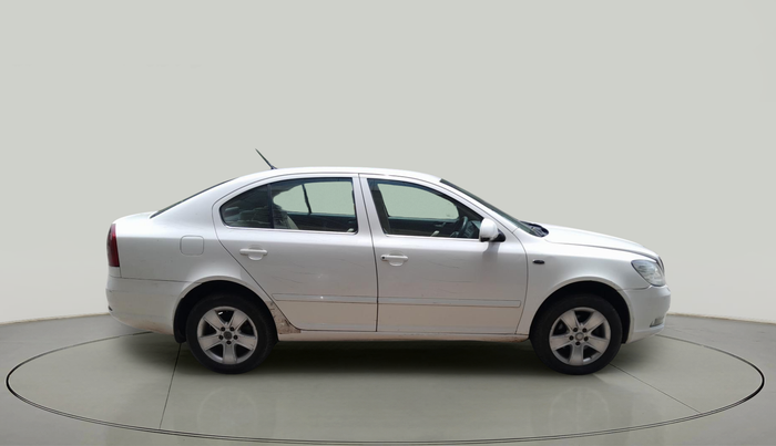 2012 Skoda Laura L&K 2.0 TDI AT, Diesel, Automatic, 1,48,058 km, exterior