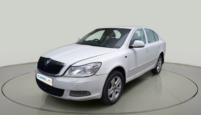 2012 Skoda Laura L&K 2.0 TDI AT, Diesel, Automatic, 1,48,058 km, exterior
