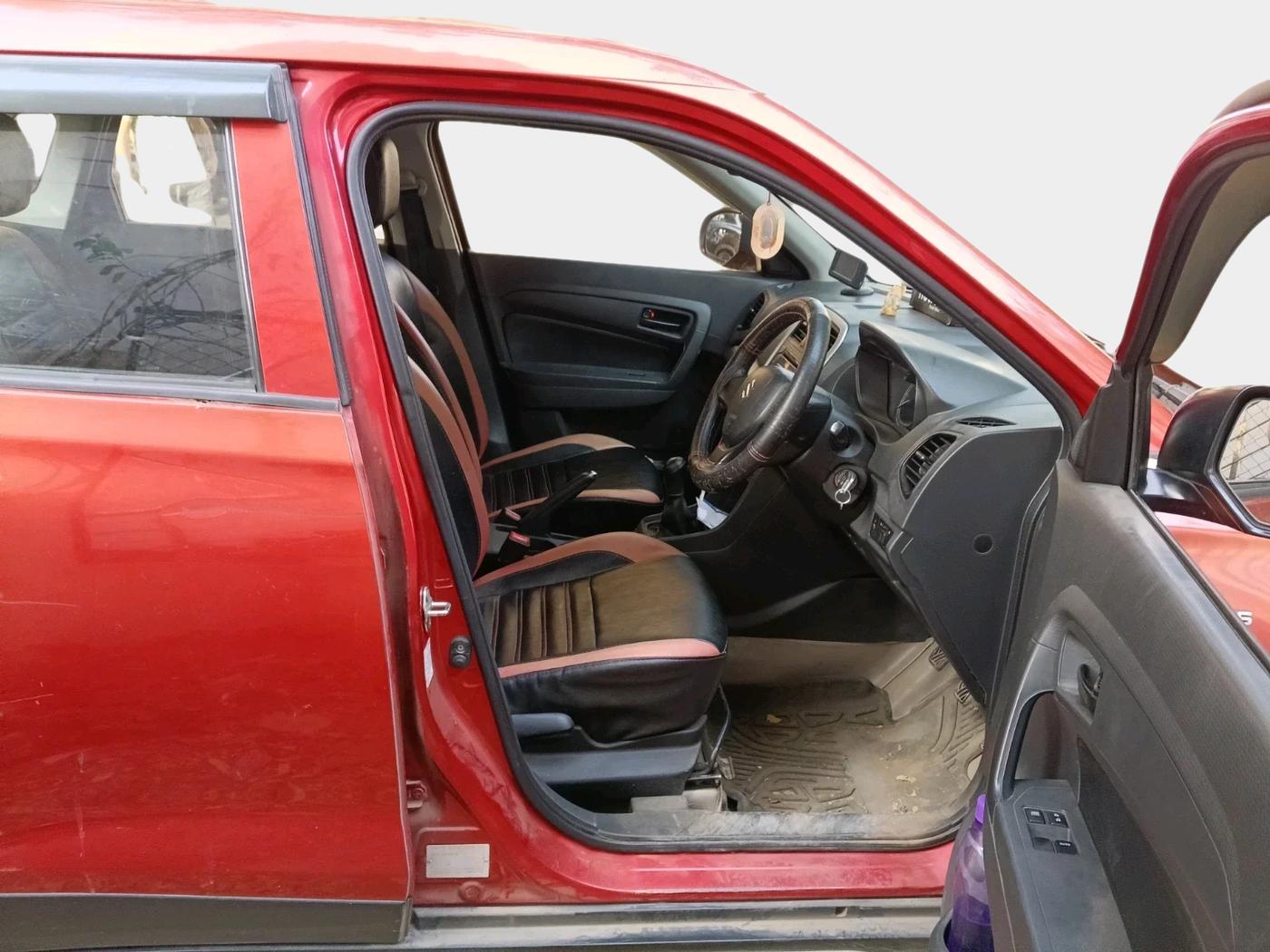 2016 Maruti Vitara Brezza LDI, Diesel, Manual, 1,34,937 km, interior